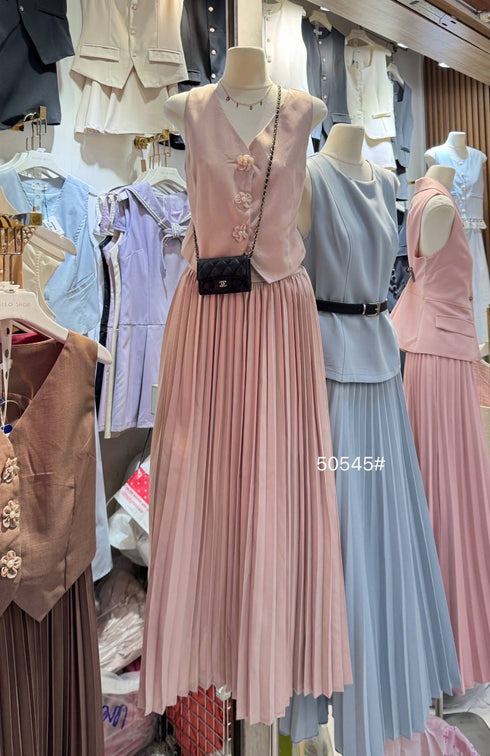 Stylish Pleated Skirts With Flower Button Vest Sets